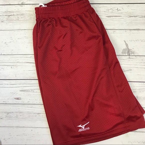 mizuno mens workout shorts